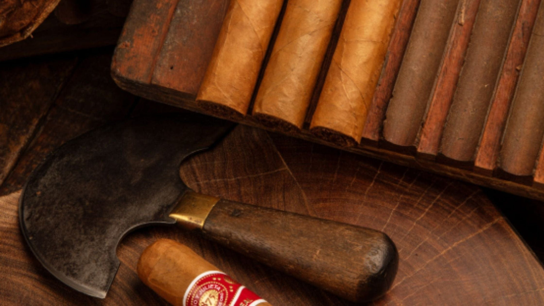 Robusto vs Toro Cigars
