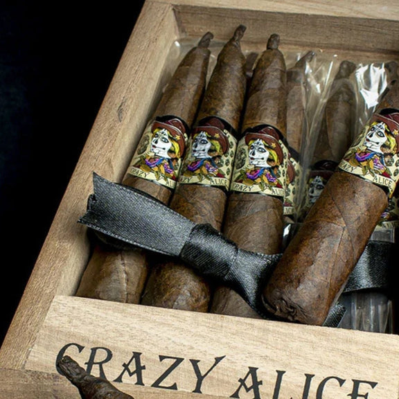 Pyramid cigar showing the long taper from foot to head